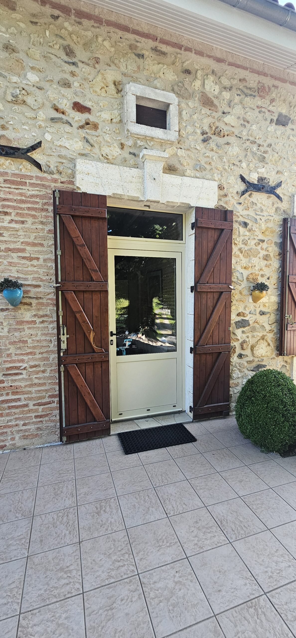 Marquise — Bourgnac avant